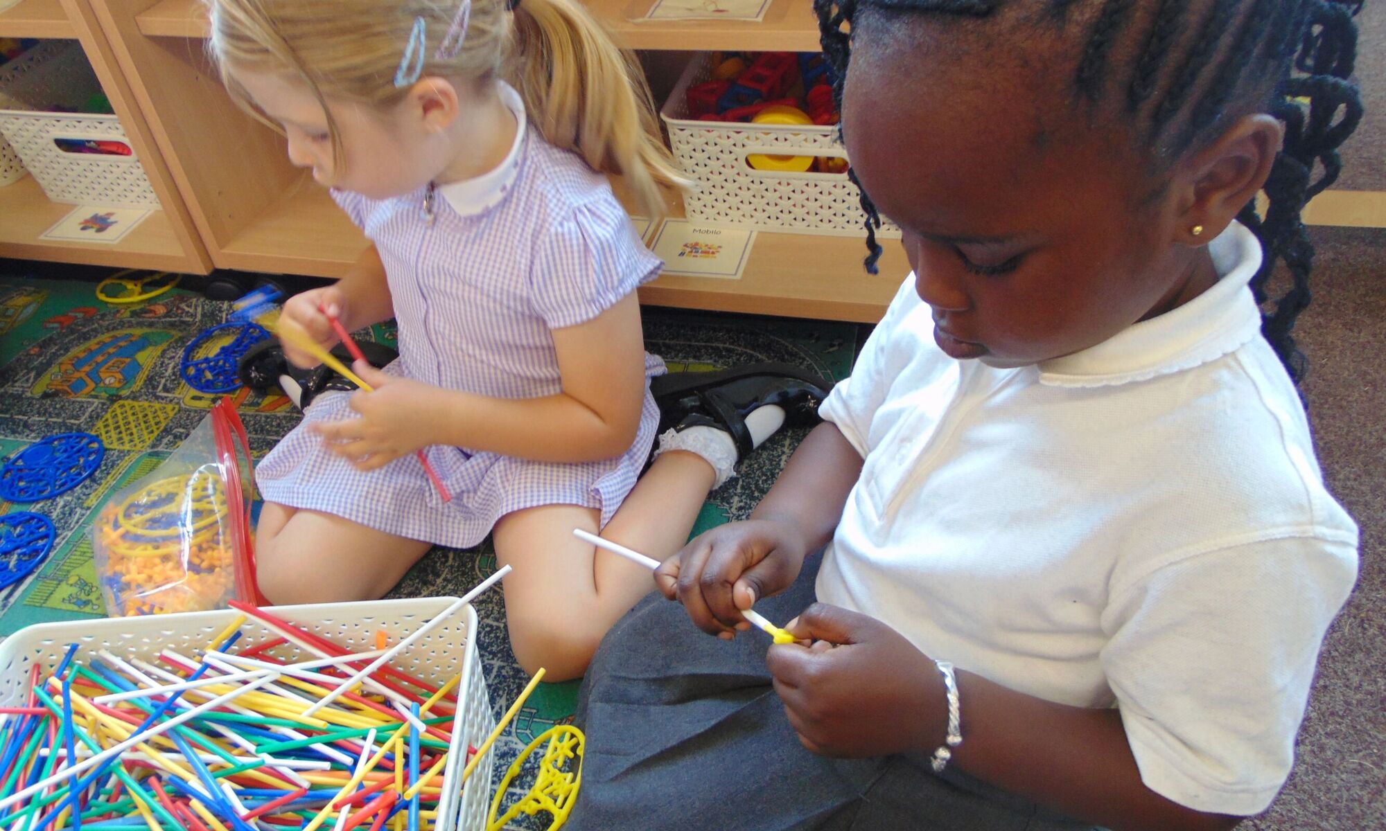 Hilltop Primary - 2 pupils reading